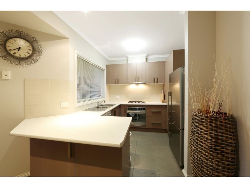 2/19 Pinnacle Avenue, Ferntree Gully VIC 3156