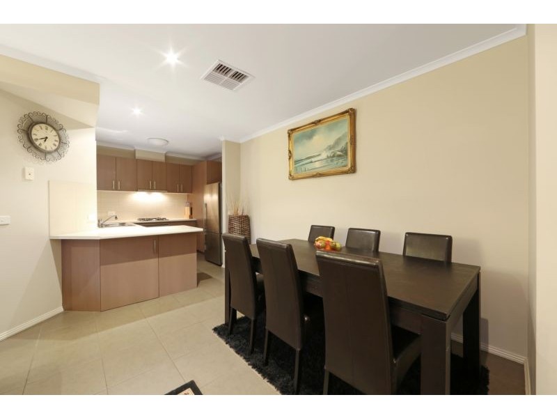 2/19 Pinnacle Avenue, Ferntree Gully VIC 3156
