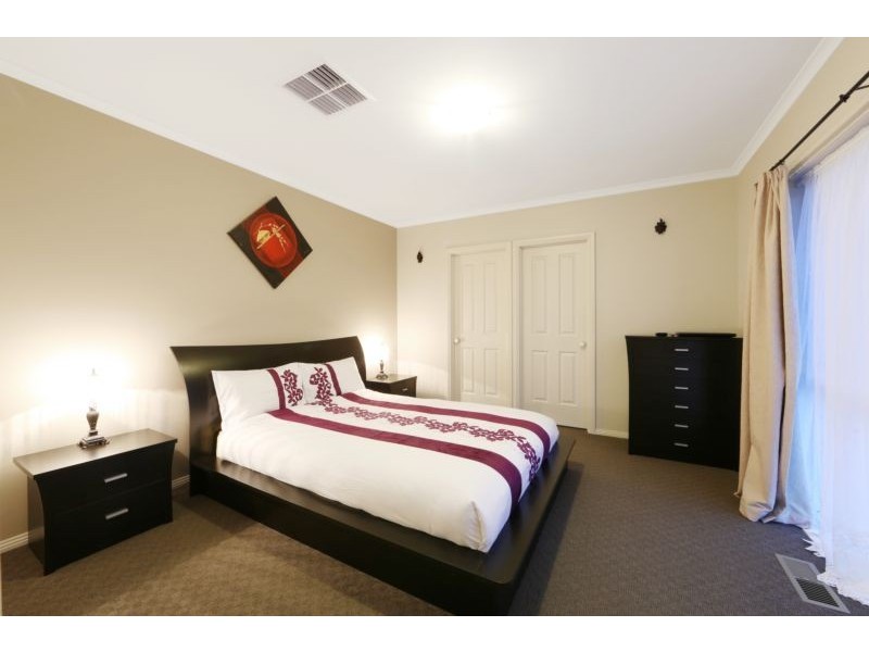 2/19 Pinnacle Avenue, Ferntree Gully VIC 3156