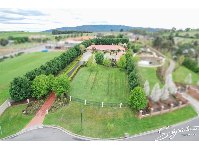 105 Grange Drive, Lysterfield VIC 3156