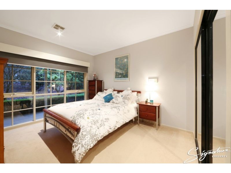 105 Grange Drive, Lysterfield VIC 3156