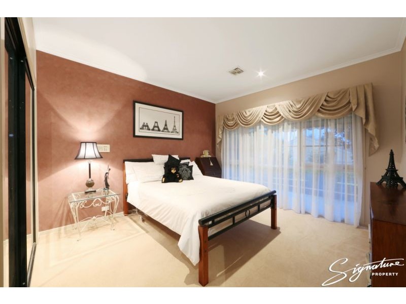 105 Grange Drive, Lysterfield VIC 3156