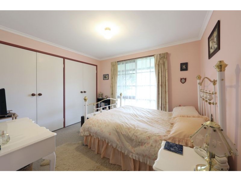 54 Taupo Crescent, Rowville VIC 3178