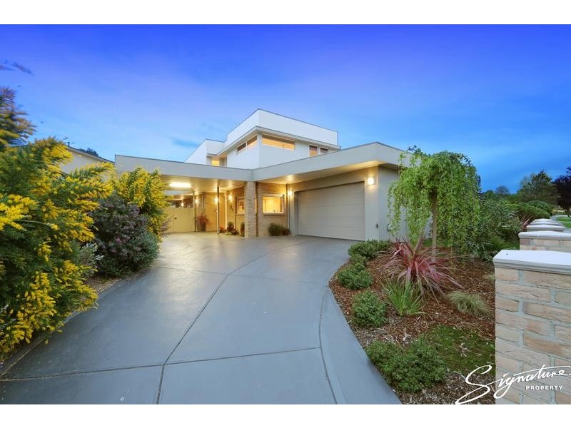 92 Lakesfield Drive, Lysterfield VIC 3156