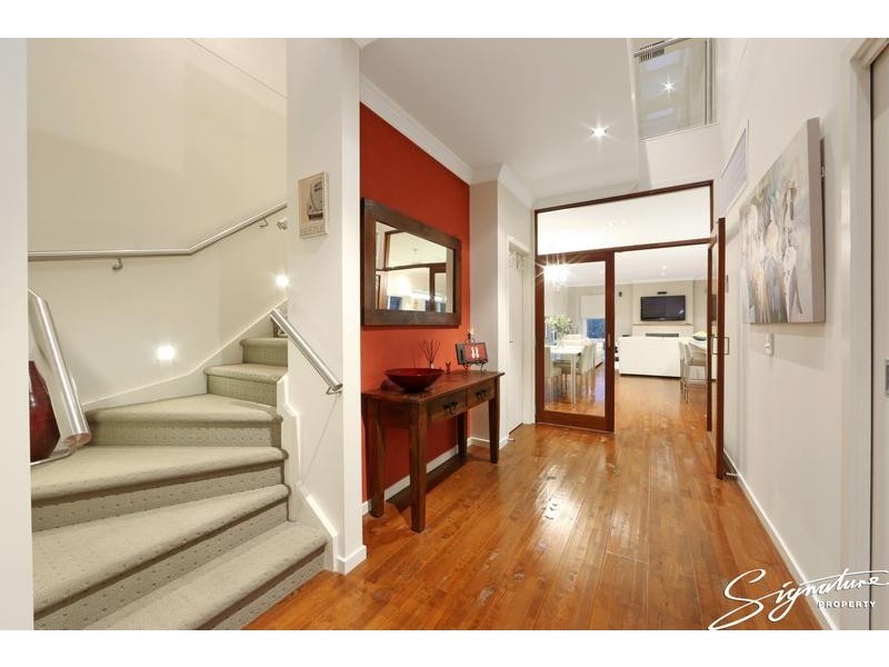 92 Lakesfield Drive, Lysterfield VIC 3156