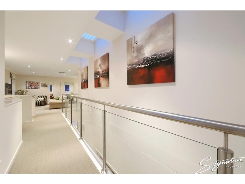 92 Lakesfield Drive, Lysterfield VIC 3156