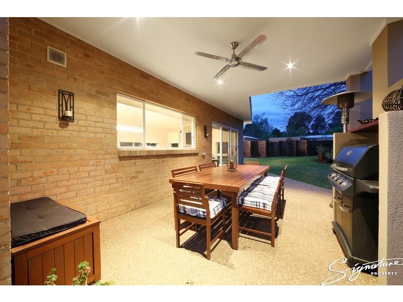 92 Lakesfield Drive, Lysterfield VIC 3156