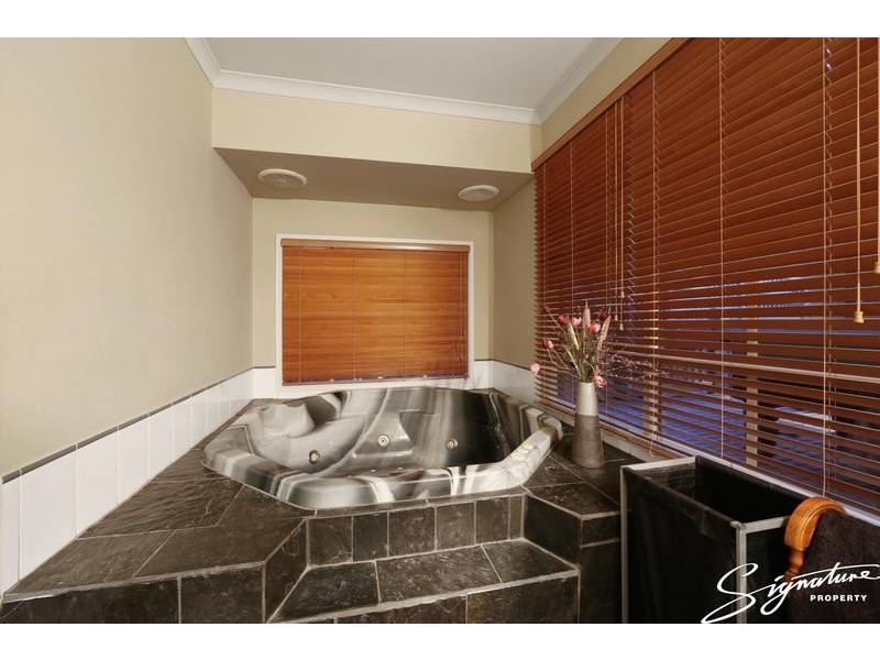 9 Miramah Close, Rowville VIC 3178