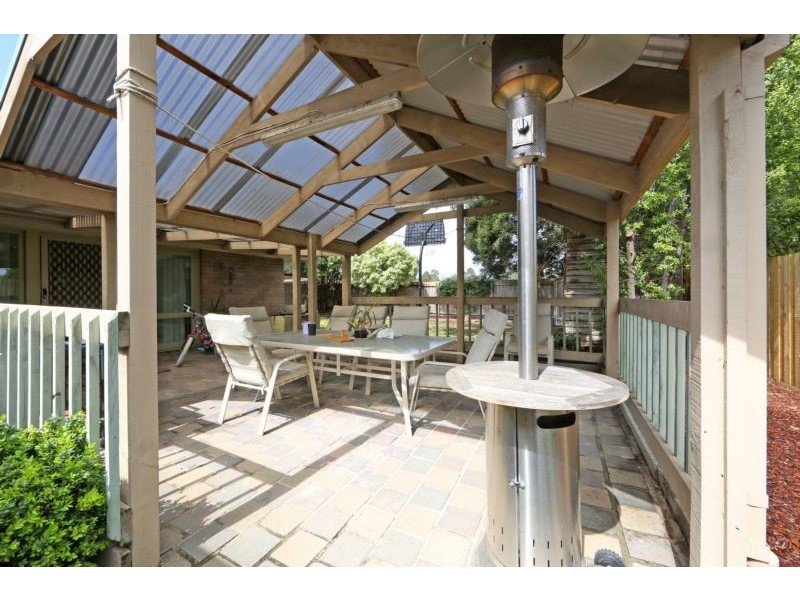 8 Jamieson Avenue, Rowville VIC 3178