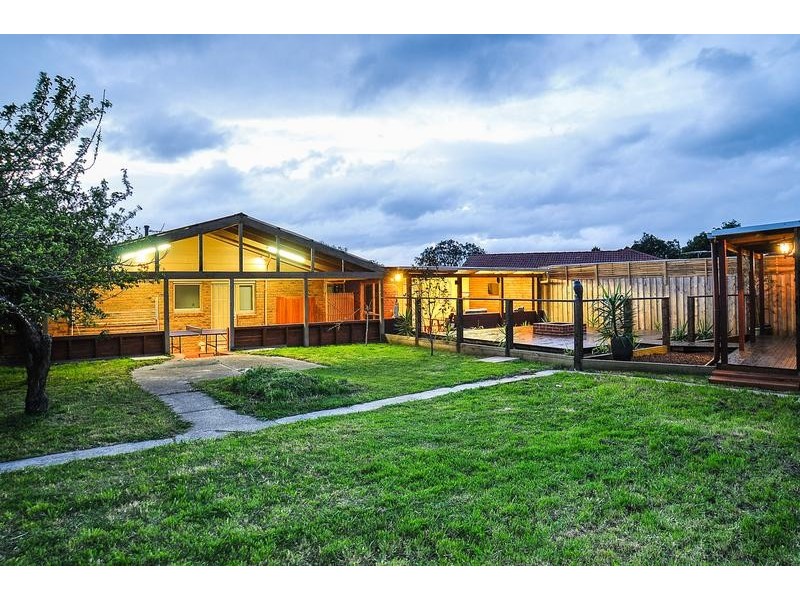 289 Dandelion Drive, Rowville VIC 3178