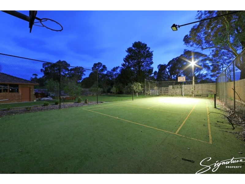 32 Murray Crescent, Rowville VIC 3178