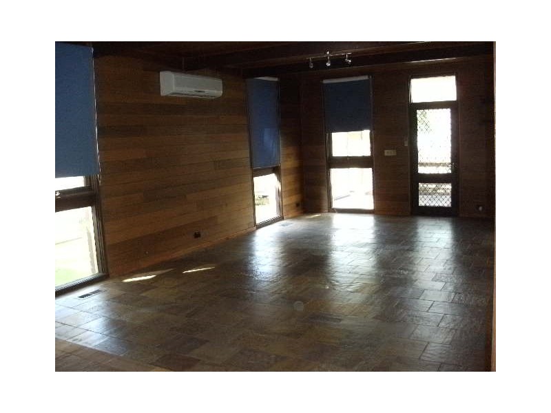 13 Janden Close, Knoxfield VIC 3180