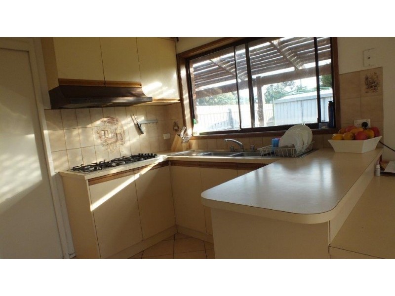 61 Balladonia Road, Rowville VIC 3178