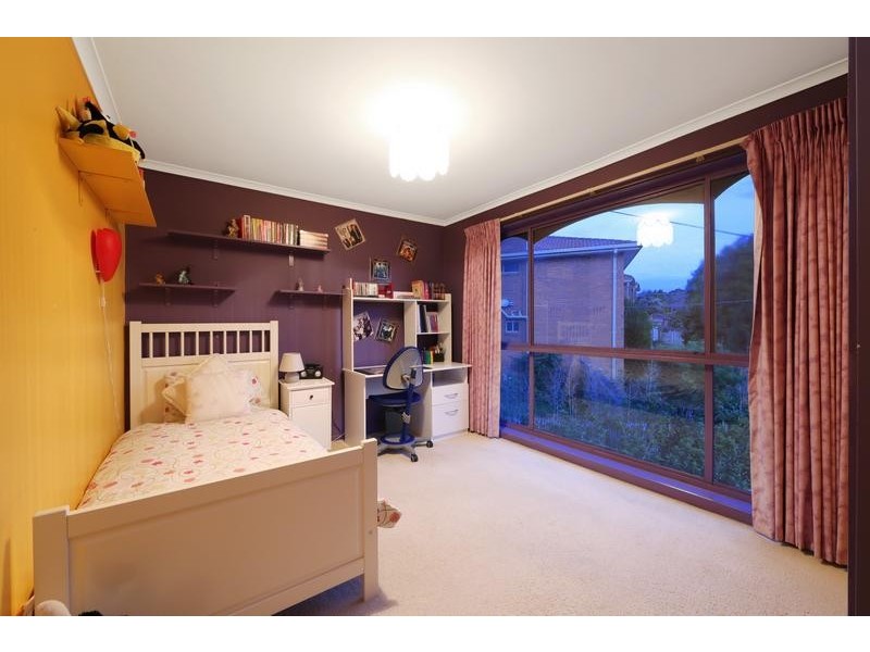 6 Beccie Court, Ferntree Gully VIC 3156
