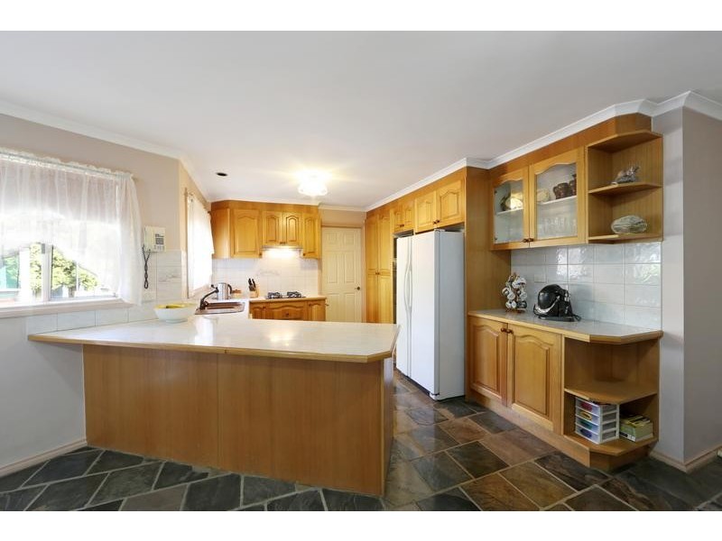 17 Leah Court, Rowville VIC 3178