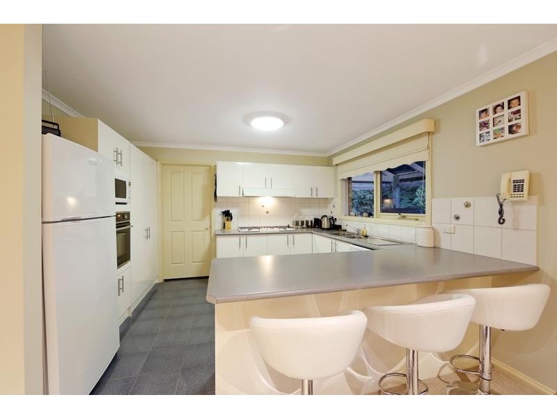 11 Palmerston Road, Lysterfield VIC 3156