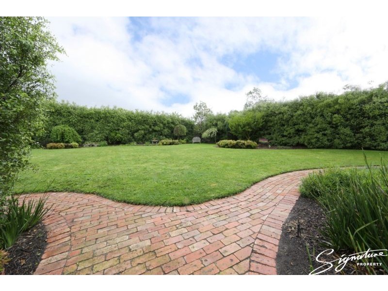 5 Counithan Place, Lysterfield VIC 3156