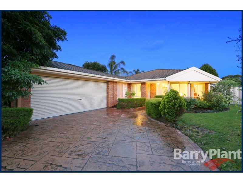 12 Moama Place, Rowville VIC 3178