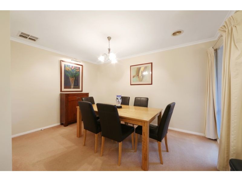 12 Moama Place, Rowville VIC 3178