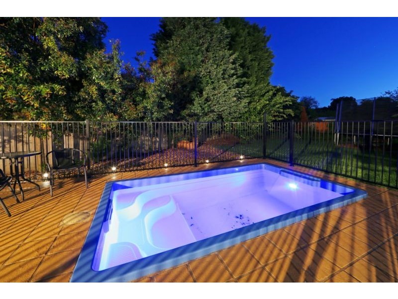 12 Moama Place, Rowville VIC 3178