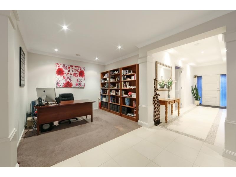 76 Jubilee Drive, Rowville VIC 3178