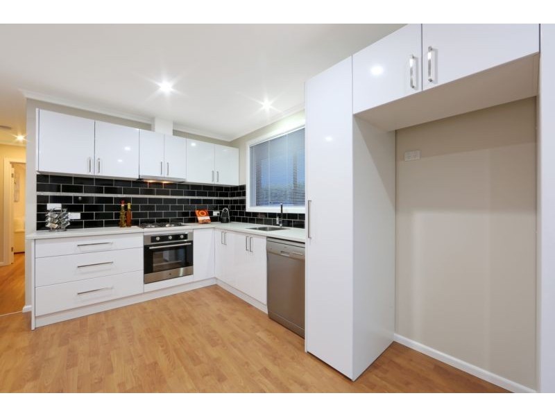 2/8 Damar Avenue, Boronia VIC 3155