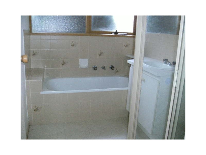 4 Keiwa, Rowville VIC 3178