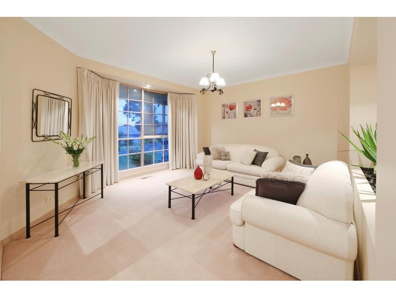 2 Pennycross Court, Rowville VIC 3178