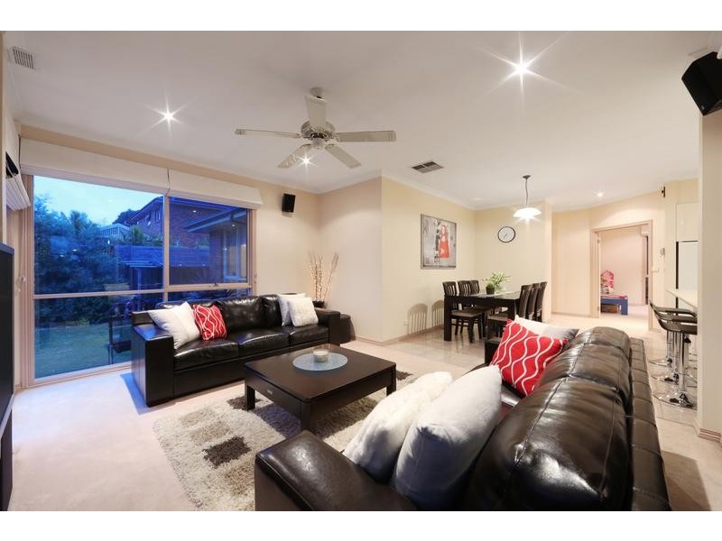 2 Pennycross Court, Rowville VIC 3178