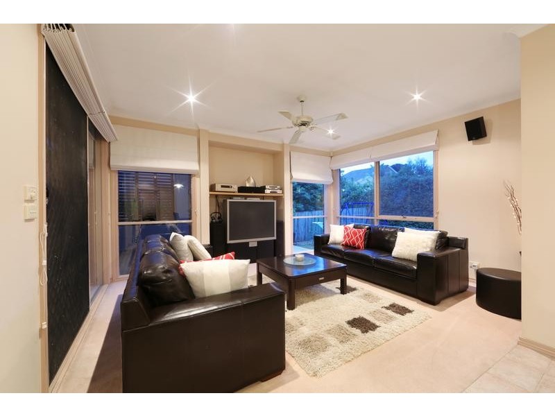 2 Pennycross Court, Rowville VIC 3178