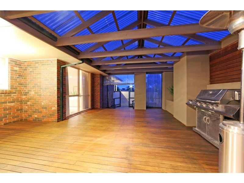 2 Pennycross Court, Rowville VIC 3178