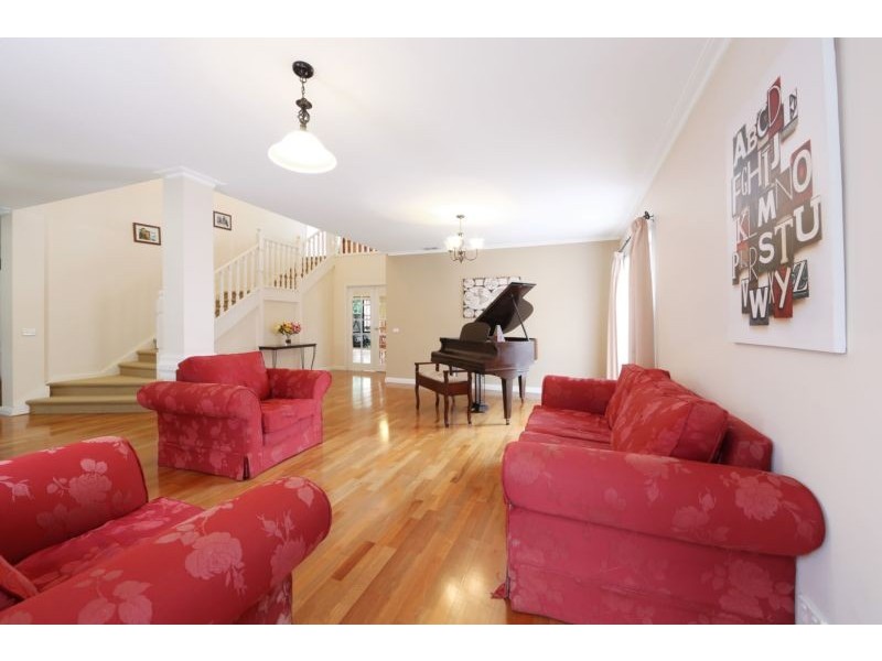 13 Van Haaster Court, Rowville VIC 3178