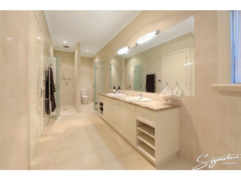 57 Grange Drive, Lysterfield VIC 3156