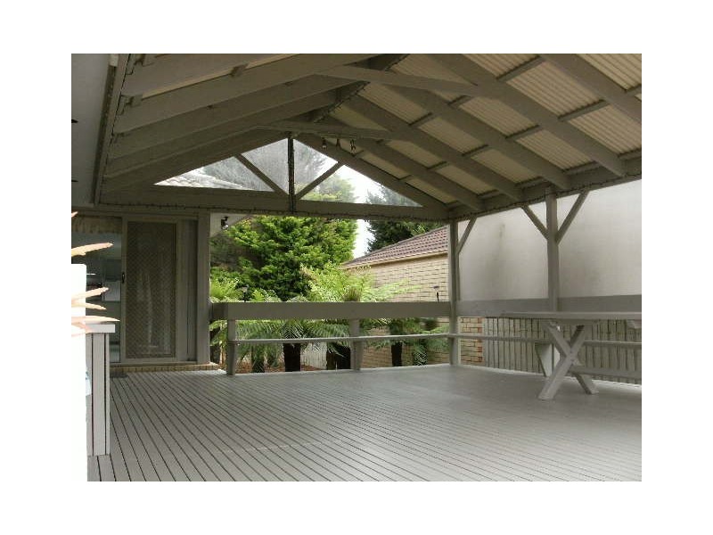 37 Vista Crescent, Rowville VIC 3178