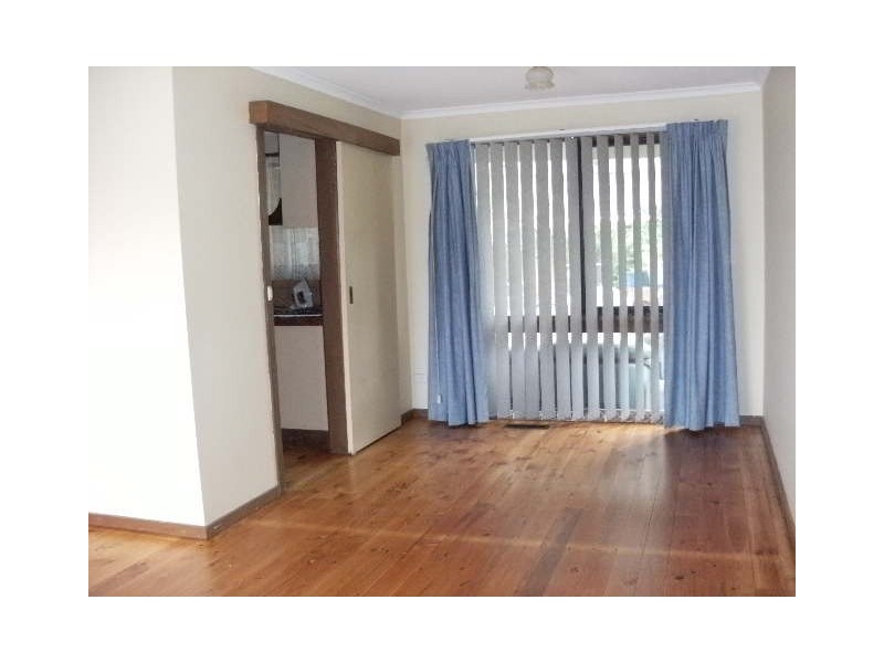 42 Willow Ave, Rowville VIC 3178