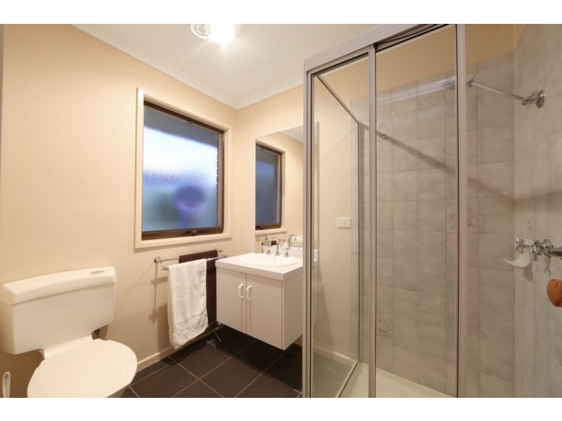 8 Robbie Close, Rowville VIC 3178