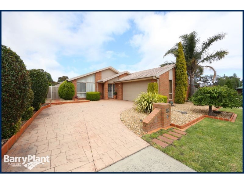 8 Emerson Place, Rowville VIC 3178