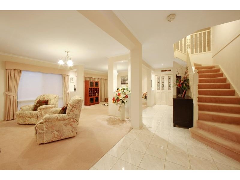 96 Oaktree Rise, Lysterfield VIC 3156