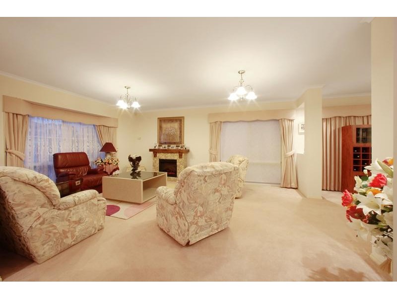 96 Oaktree Rise, Lysterfield VIC 3156