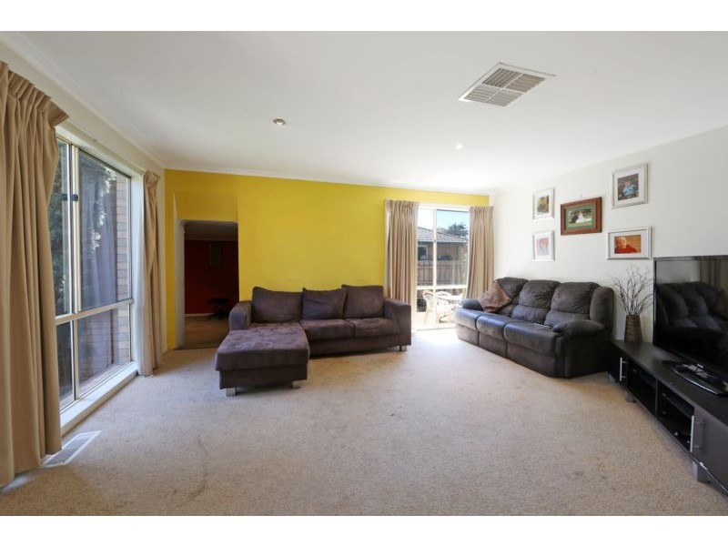 40 Norma Crescent, Knoxfield VIC 3180