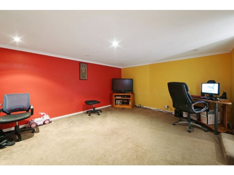 40 Norma Crescent, Knoxfield VIC 3180
