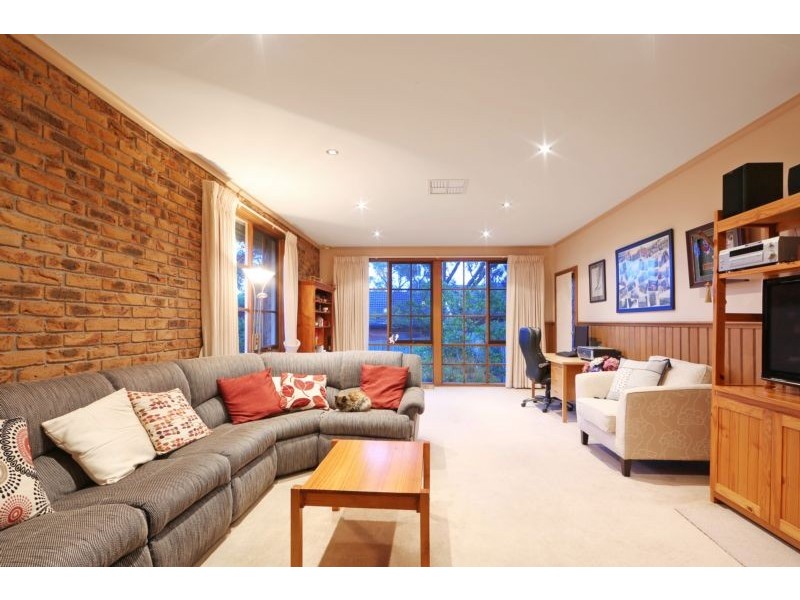 53 Candlebark Quadrant, Rowville VIC 3178