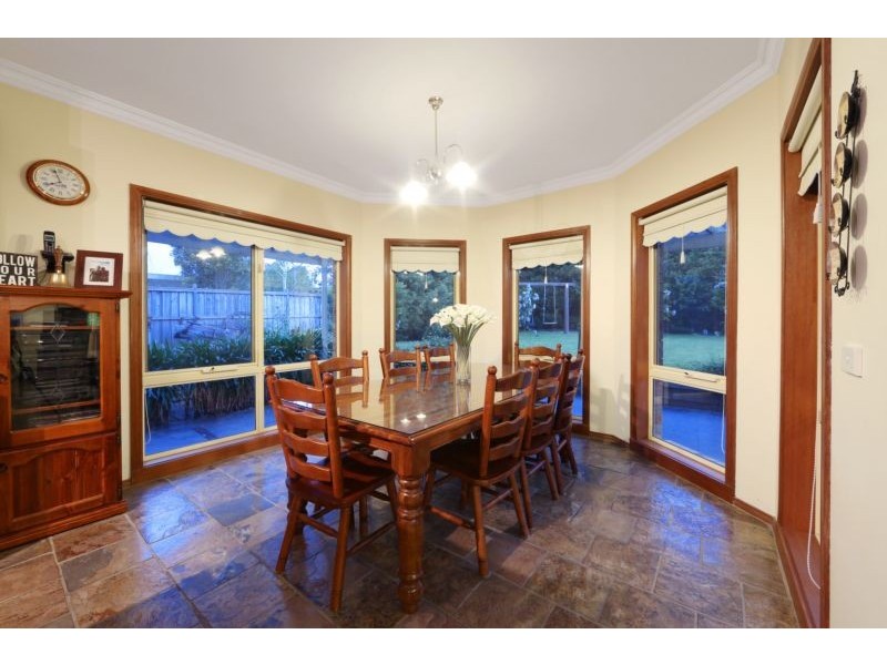 39 Windsor Drive, Lysterfield VIC 3156