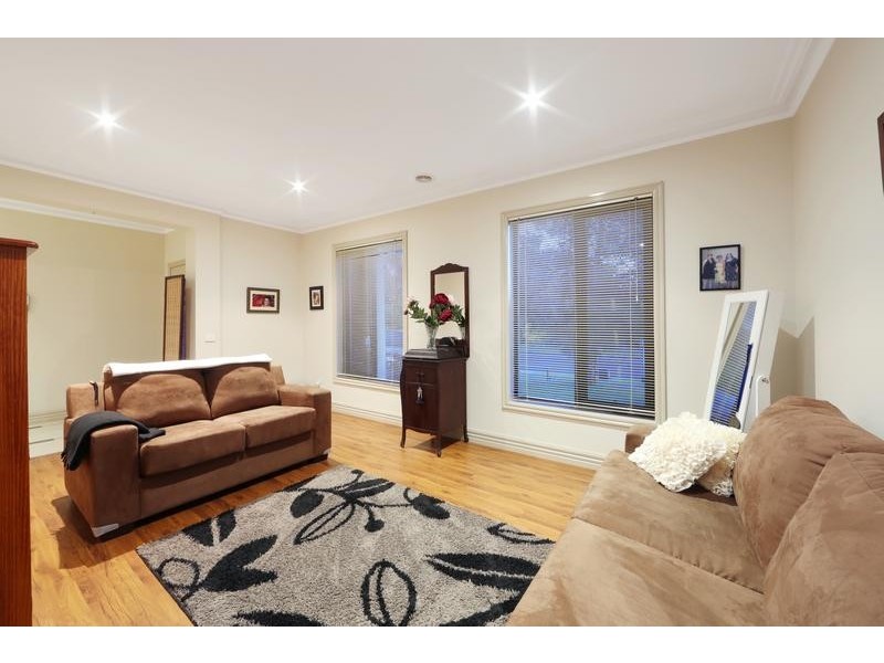 183 Dandelion Drive, Rowville VIC 3178