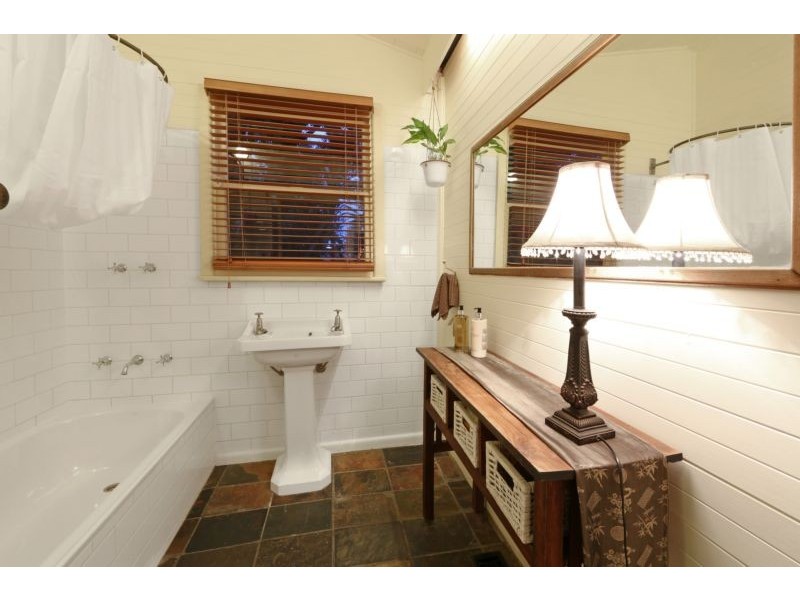 490 Scoresby Road, Ferntree Gully VIC 3156