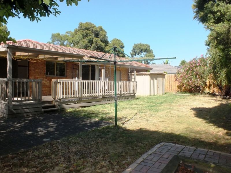 14 Shady Grove, Rowville VIC 3178