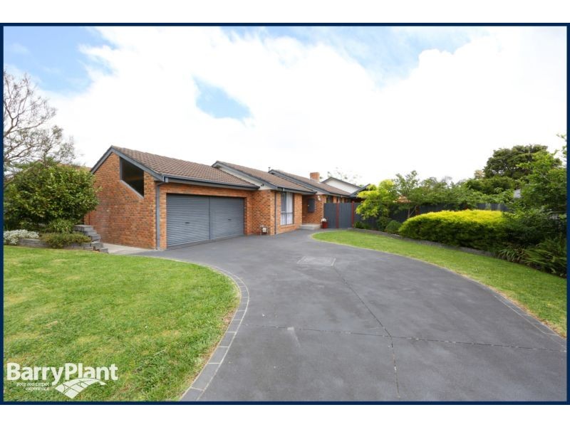 7 Mantung Crescent, Rowville VIC 3178