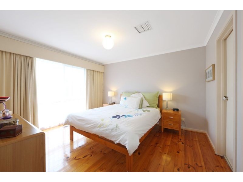 7 Mantung Crescent, Rowville VIC 3178