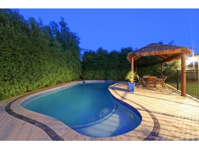 8 Grange Drive, Lysterfield VIC 3156