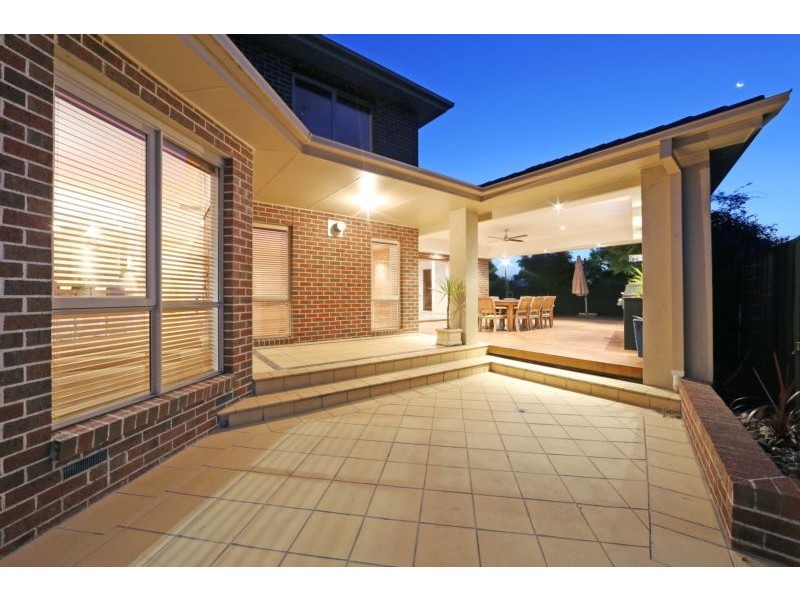 8 Grange Drive, Lysterfield VIC 3156